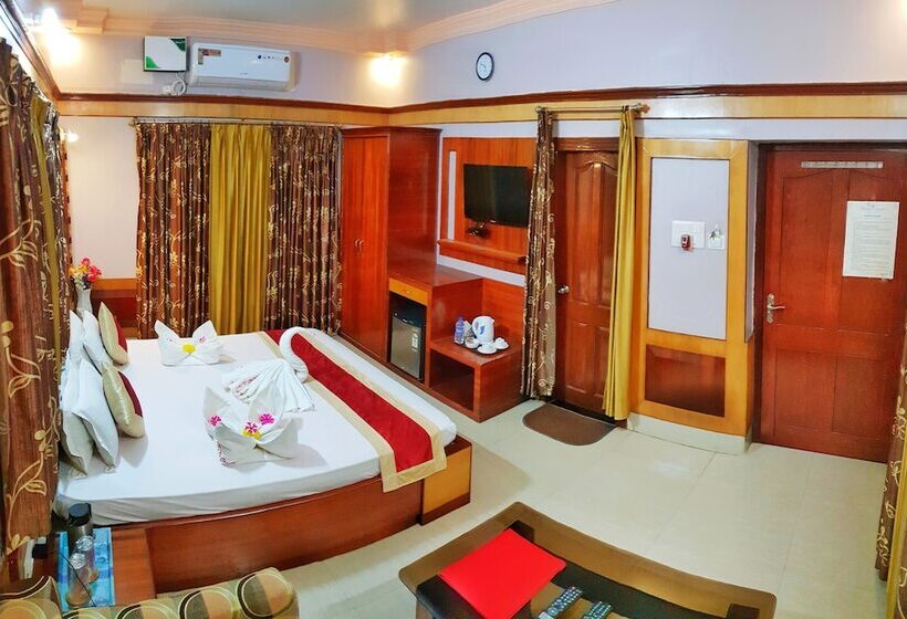 ホテル S Diamond Glory   Mandarmani