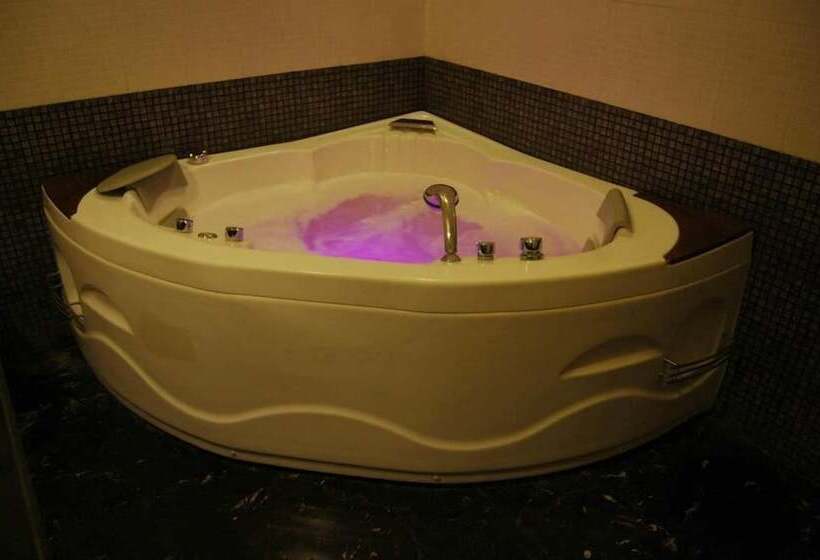 ホテル S Diamond Glory   Mandarmani