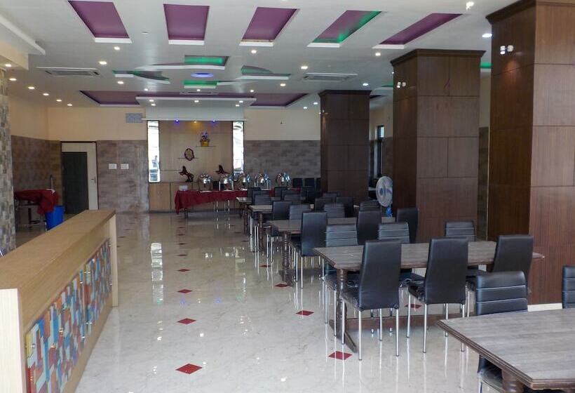 ホテル S Diamond Glory   Mandarmani