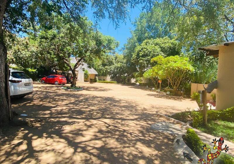 בית מלון כפרי Sabie River Bush Lodge