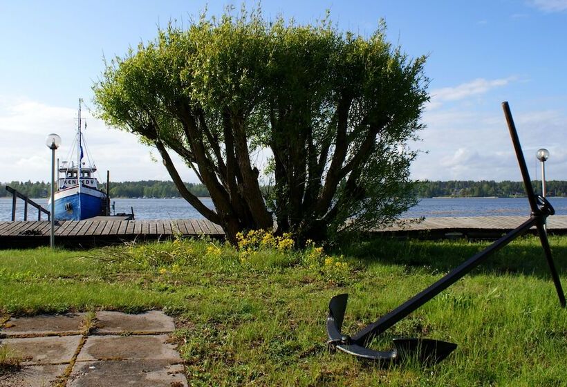 Отель Sea Front