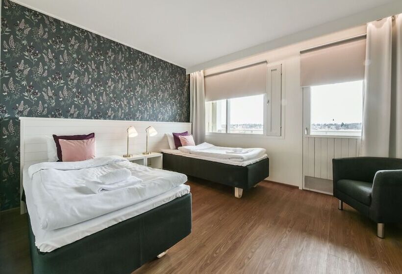 Отель Sea Front