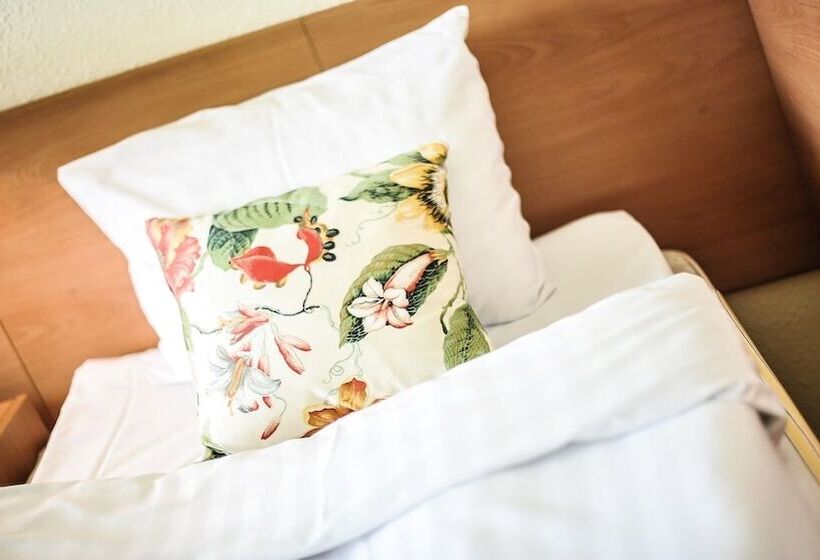 Отель Sea Front