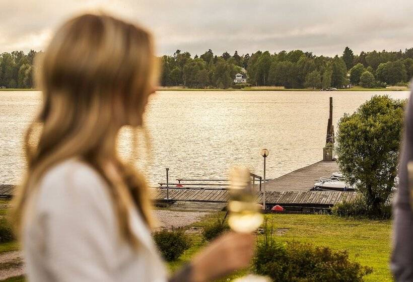 Отель Sea Front