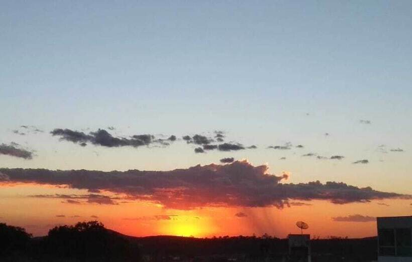 בית מלון כפרי Serra Plaza