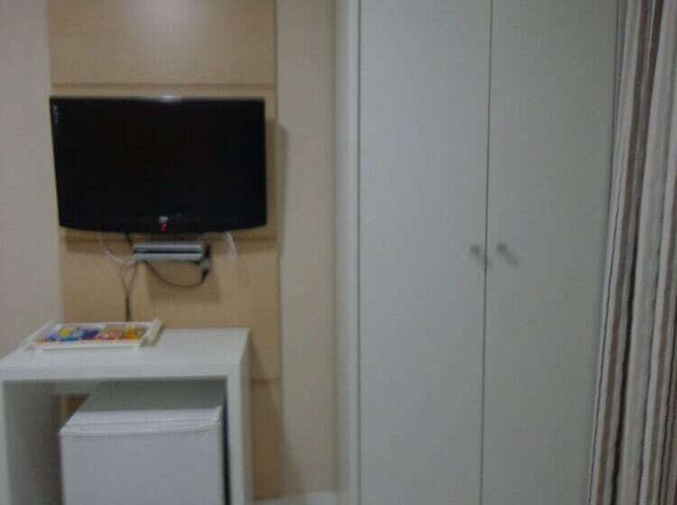 בית מלון כפרי Serra Plaza