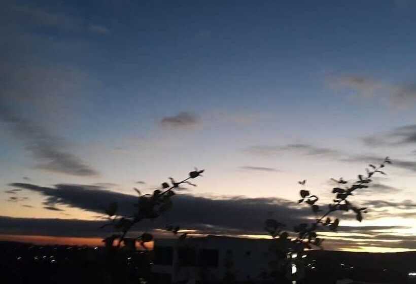 בית מלון כפרי Serra Plaza