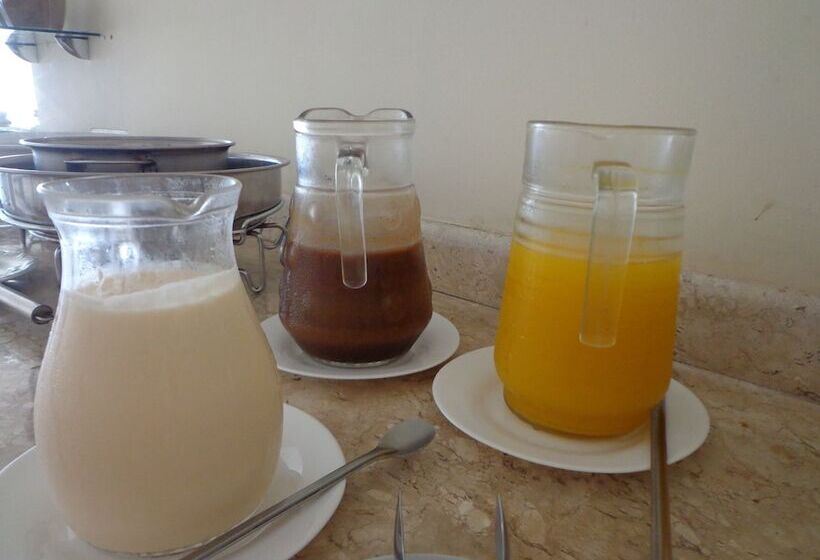 בית מלון כפרי Serra Plaza