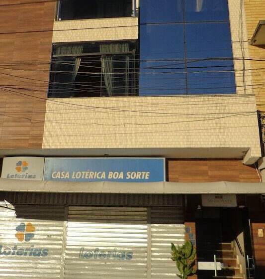 בית מלון כפרי Serra Plaza