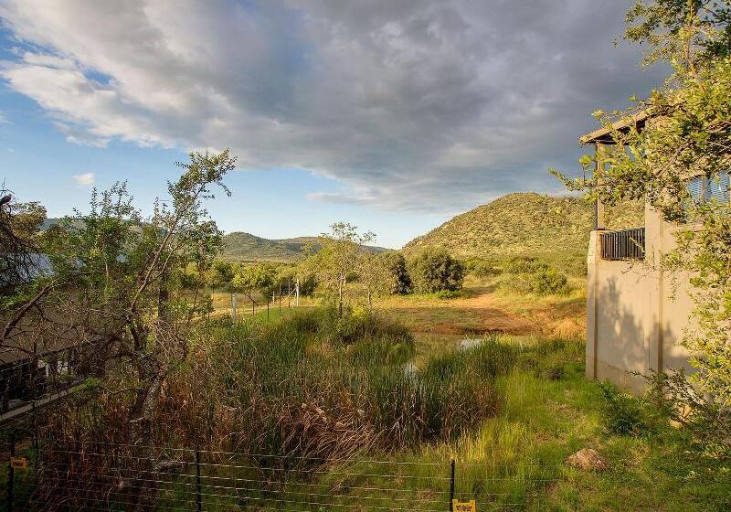ホテル Shepherds Tree Game Reserve