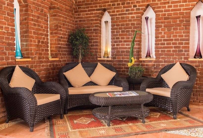 ホテル Swosti Chilika Resort