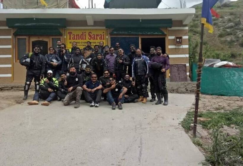 فندق Tandi Sarai