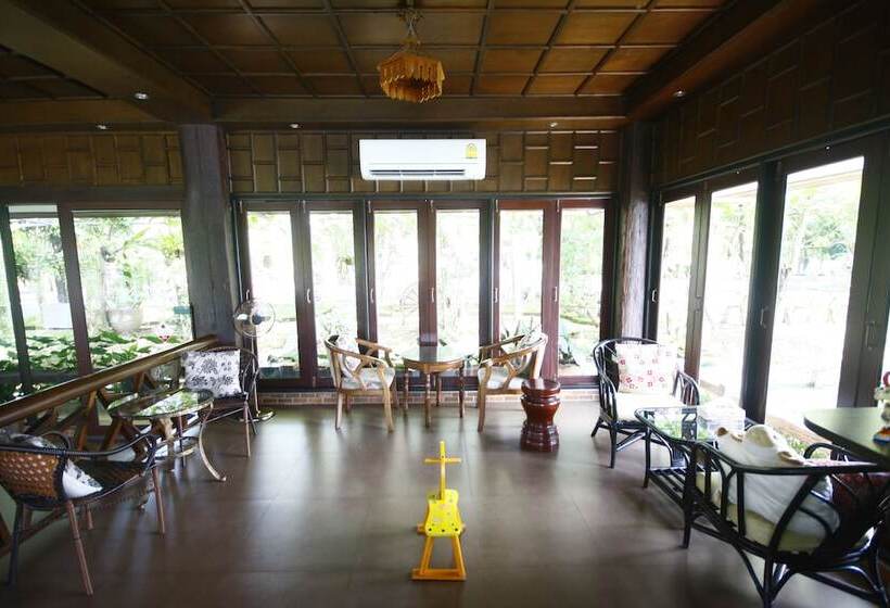 هتل The Farm Resort And Restaurant