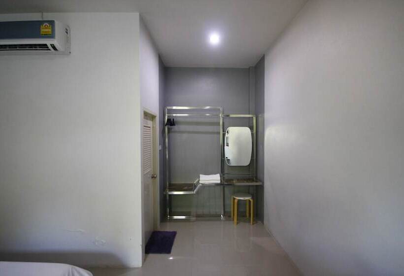 ホテル The Resort Kabinburi