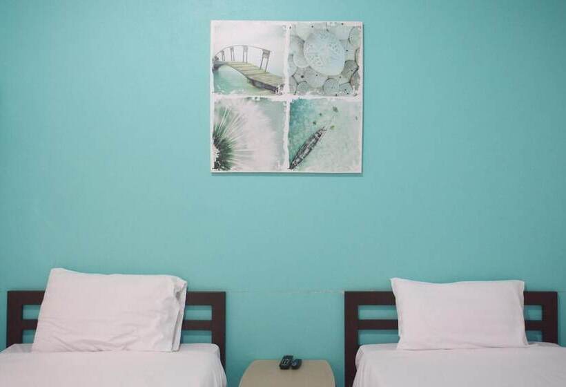 ホテル The Resort Kabinburi