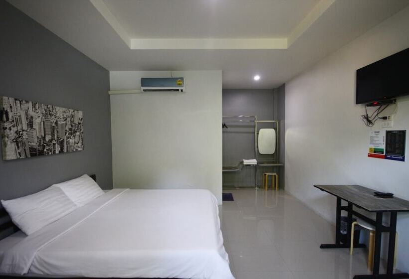 ホテル The Resort Kabinburi