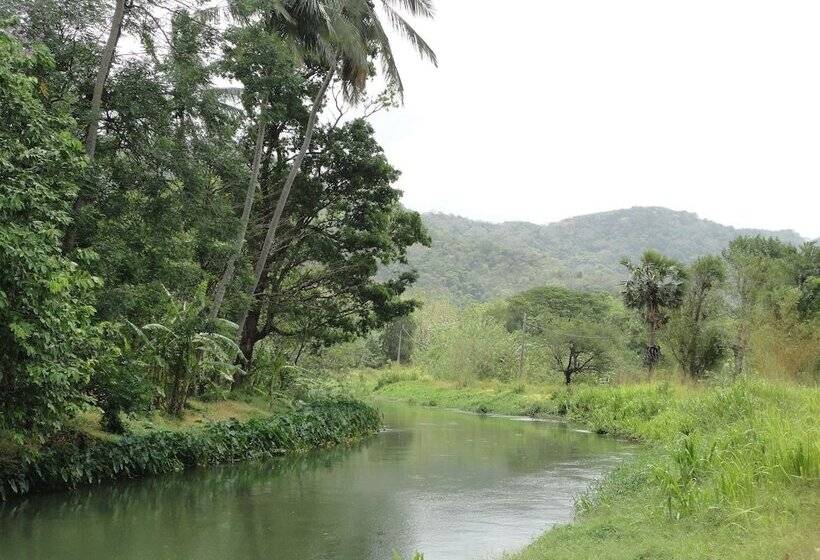 酒店 Tikiri Villa Eco Resort