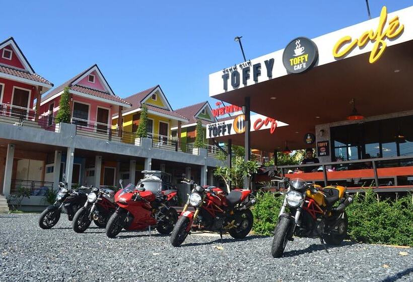 酒店 Toffee House Resort