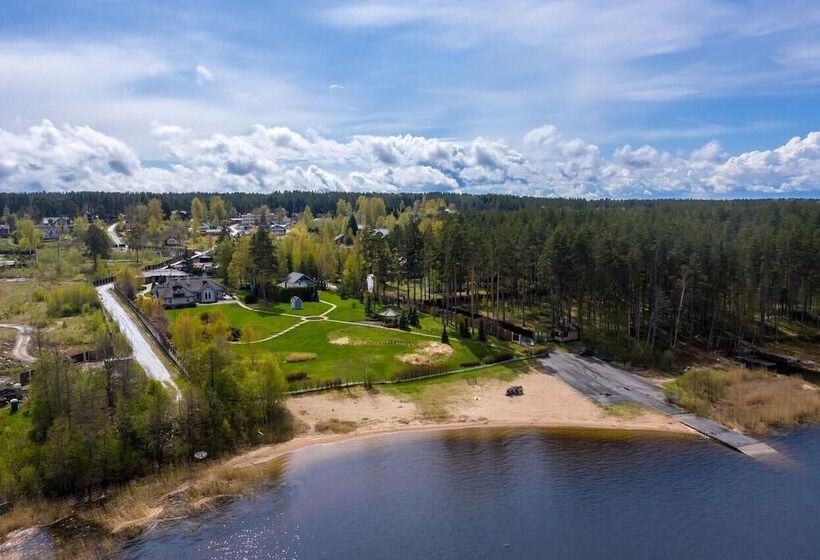 Отель Usadba Losevo