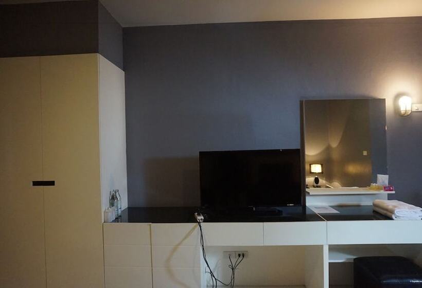 בית מלון כפרי Varinthorn Residence