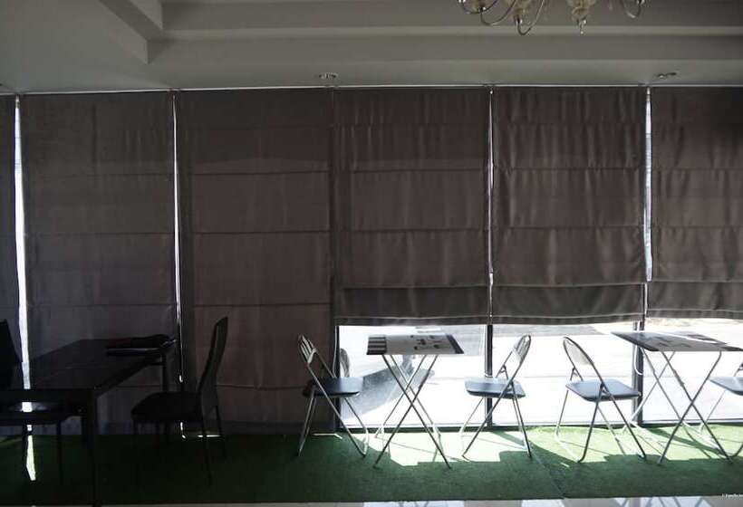 בית מלון כפרי Varinthorn Residence