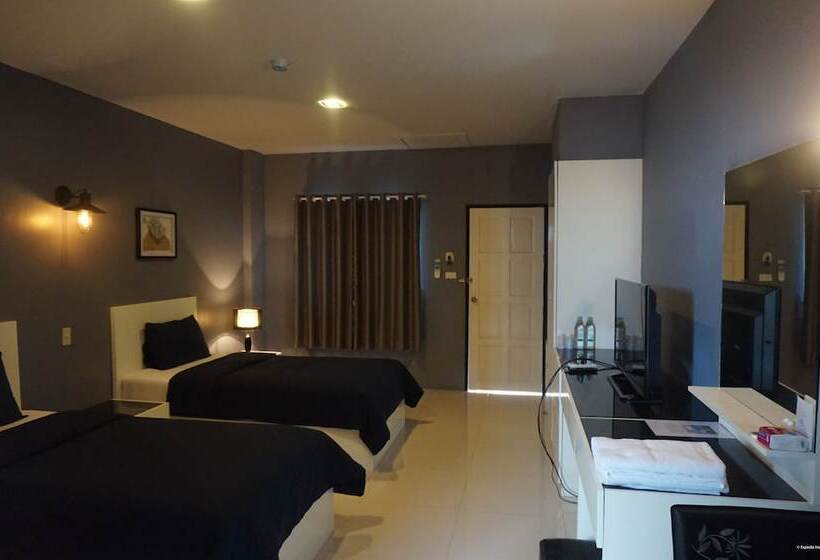 בית מלון כפרי Varinthorn Residence