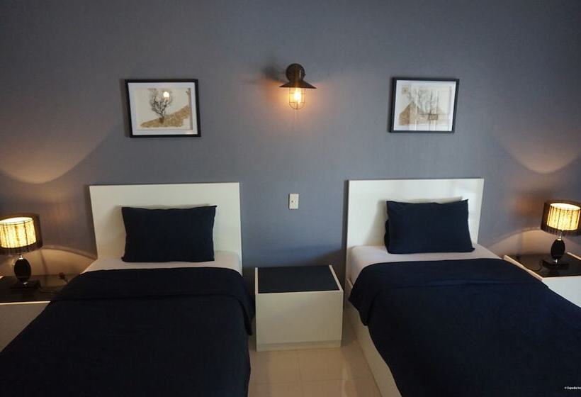 בית מלון כפרי Varinthorn Residence