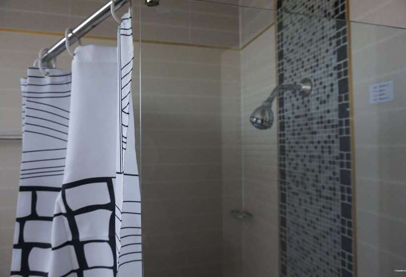 בית מלון כפרי Varinthorn Residence