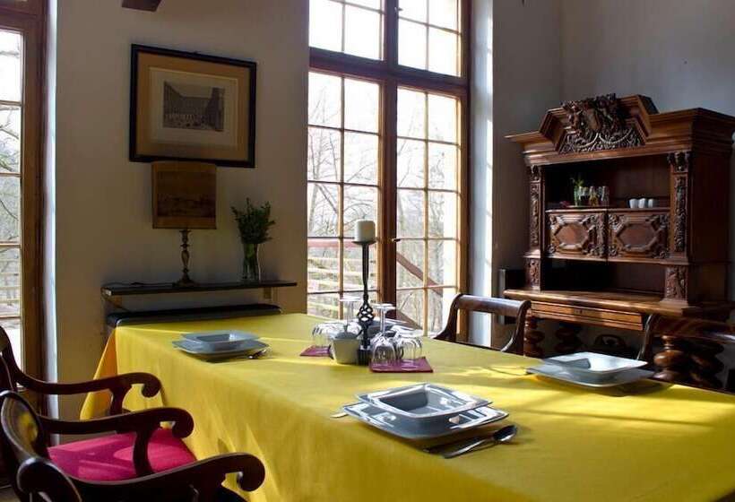 ホテル Zamek Tuczno