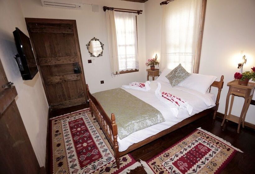 Kadilar Pasazade Konagi Butik Otel