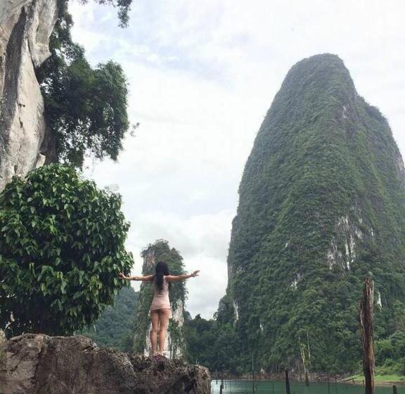 Khaosok Secret Hostel