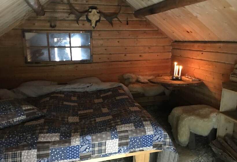 Kolarbyn Eco Lodge   Hostel