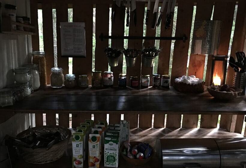 Kolarbyn Eco Lodge   Hostel