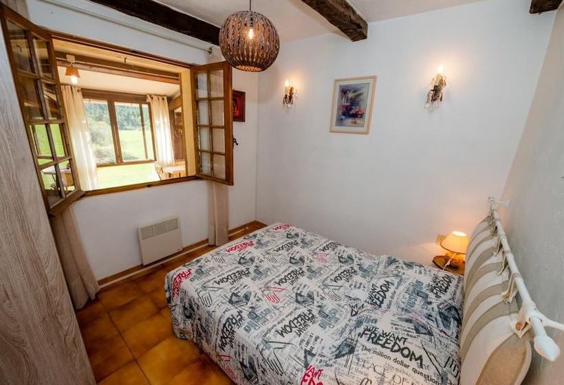 Laureanne By Gites De France