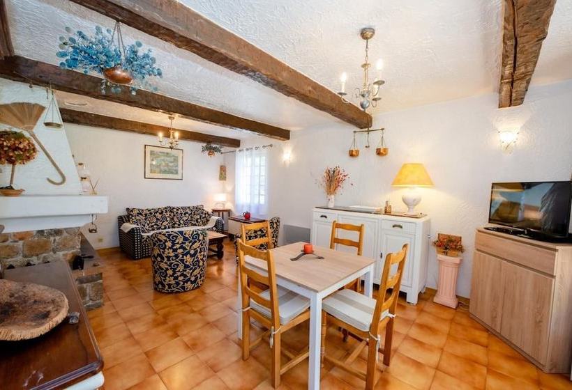 Laureanne By Gites De France