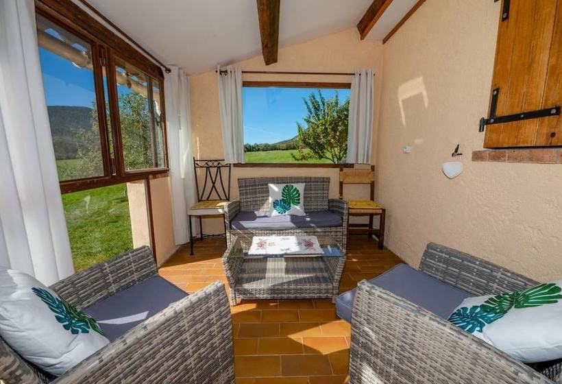 Laureanne By Gites De France