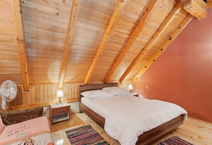 Lavish Apartment In Polaca With Swimming Pool