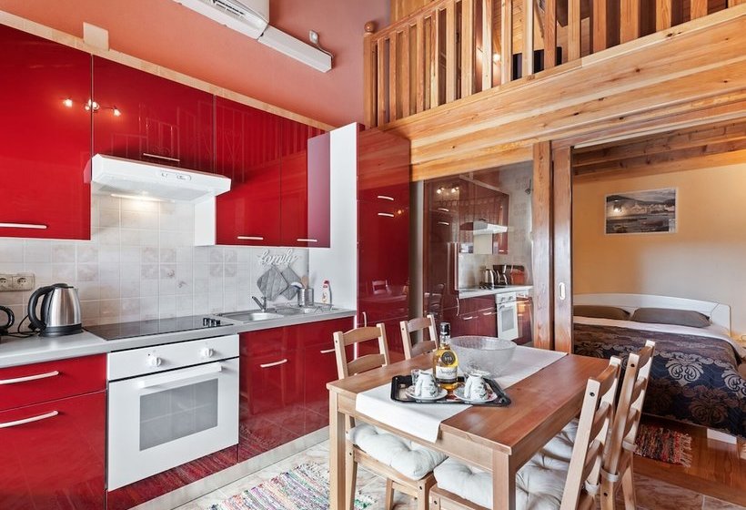 Lavish Apartment In Polaca With Swimming Pool