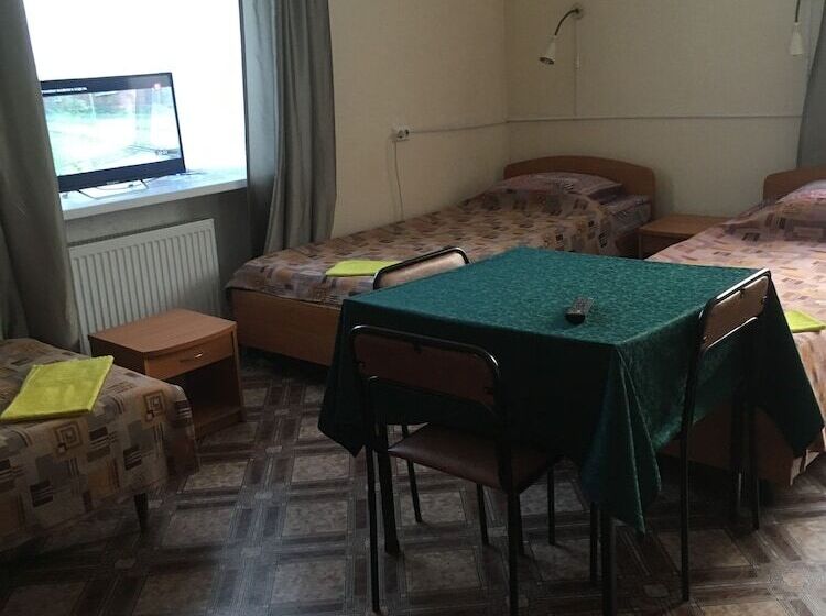 Lesogorskaya Resort   Hostel