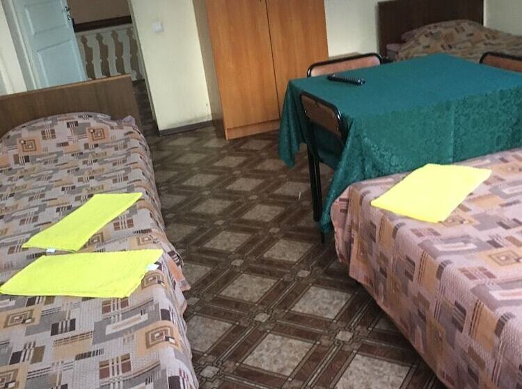 Lesogorskaya Resort   Hostel