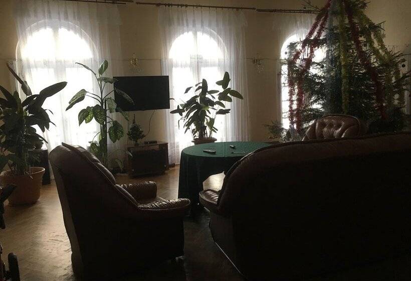 Lesogorskaya Resort   Hostel