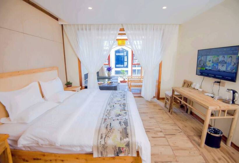 Loving Clouds Family Inn