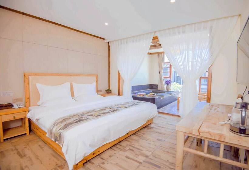 Loving Clouds Family Inn