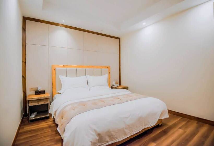 Loving Clouds Family Inn