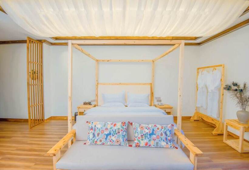 Loving Clouds Family Inn