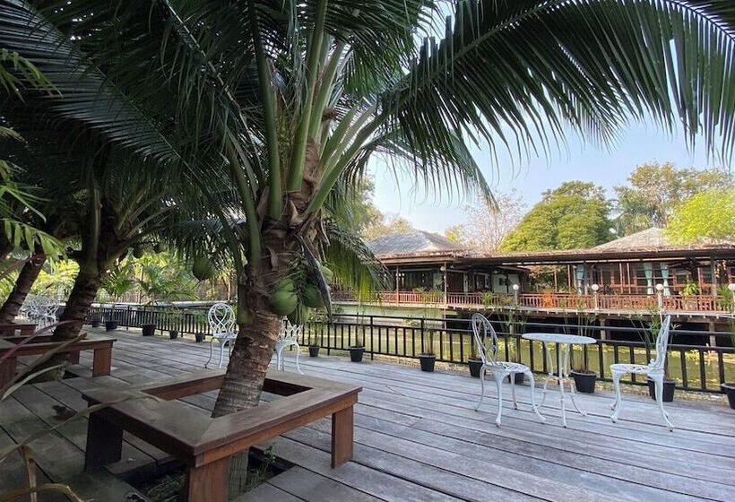 Maikaew Damnoen Resort