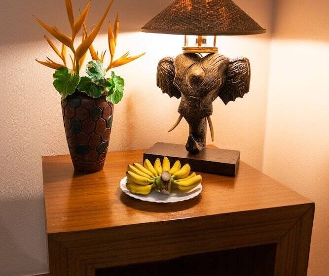 Maikaew Damnoen Resort