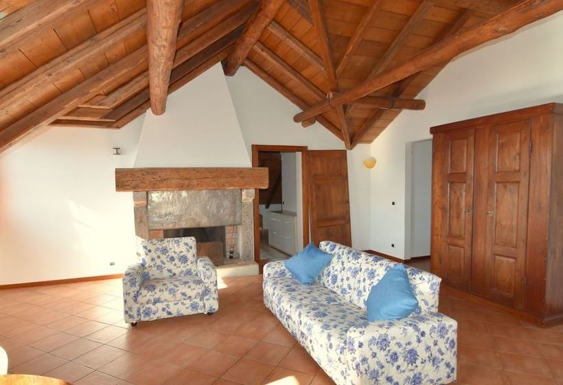 Peaceful Cottage In Cargiogo With Private Terrace