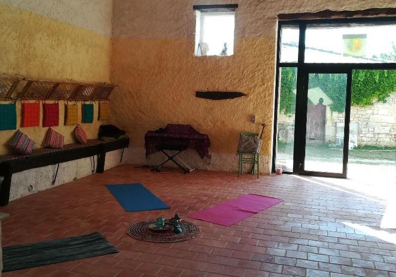 膳宿费 A Travers Chants B&b