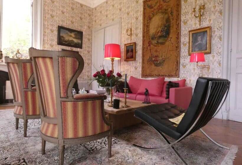 Пансион Chateau De Hieville